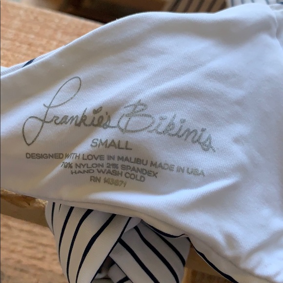 Frankie’s bikini top - Picture 3 of 3